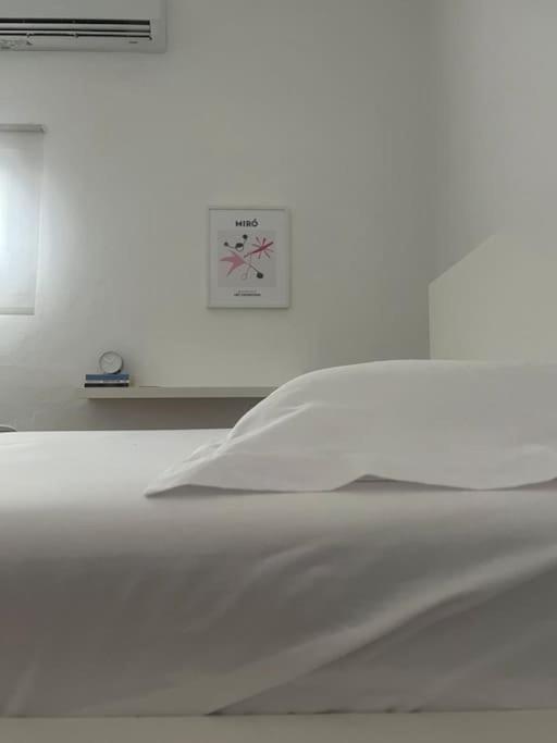 Cozy, Spacious, Newly Renovated Flat In Adamas エクステリア 写真
